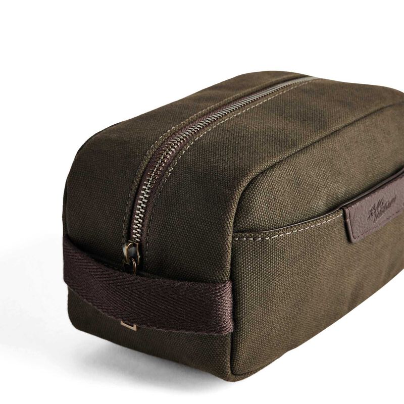 R.M. Williams Barrenjoey Toiletry Bag image number 1